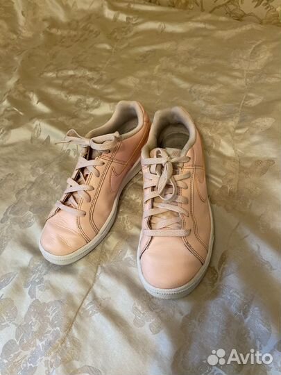 Кроссовки nike женские 37,5