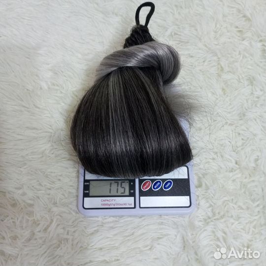 Хвост на резинке омбре