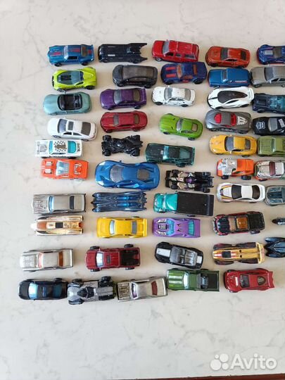 Hot wheels машинки