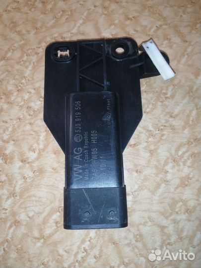 Блок управления вентилятором vw polo sedan