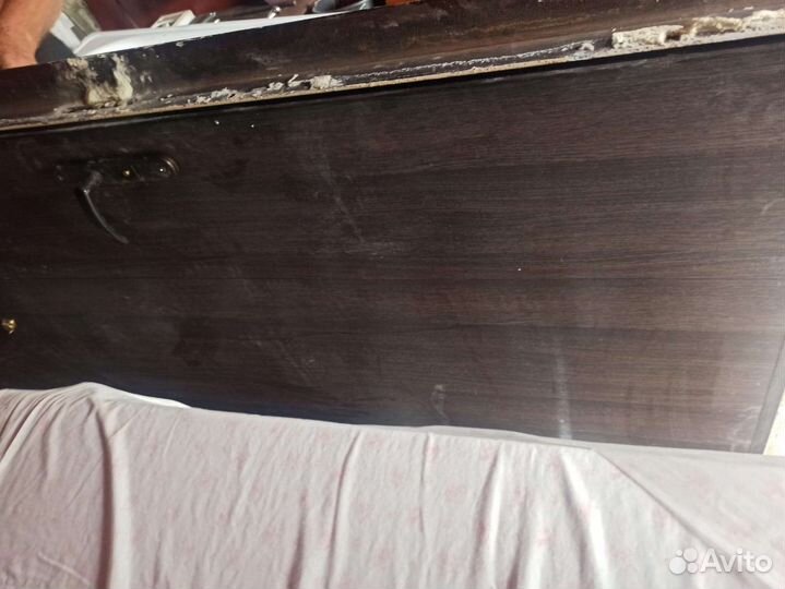 Дверь входная металлическая