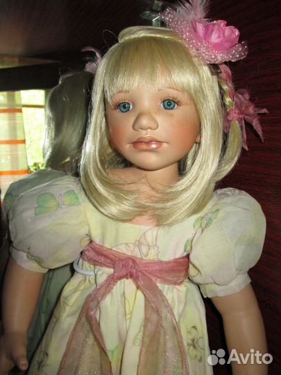 Фарфоровая кукла Бердин Криди