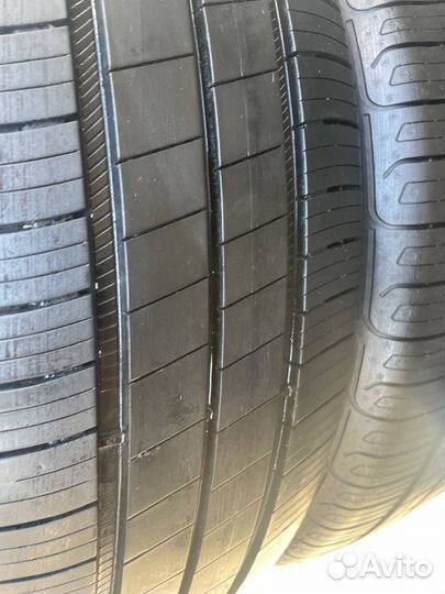 Goodyear EfficientGrip Performance 195/60 R18 96Y