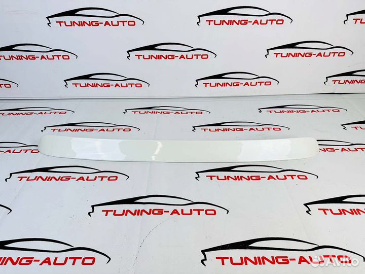 Спойлер на стекло Toyota Camry 70 TRD (белый) R792