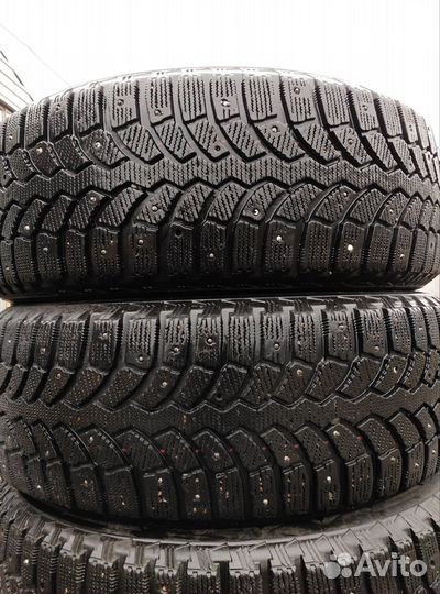 Bridgestone Blizzak Spike-01 215/60 R17 100T