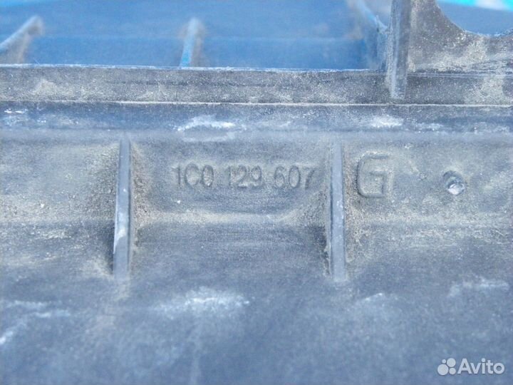 Корпус фильтра VW New Beetle 2.3 '01