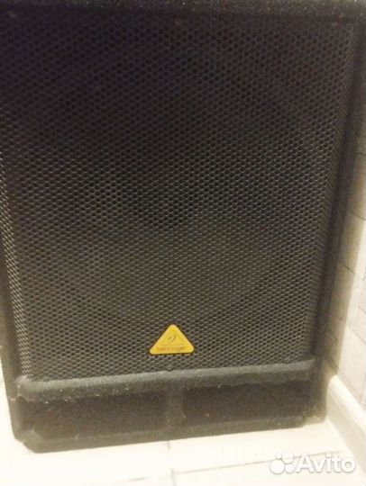 Сабвуфер пассивный Behringer eurolive VP 1800S