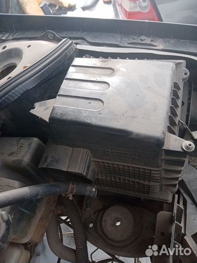 Корпус воздушного фильтра Renault Laguna 2