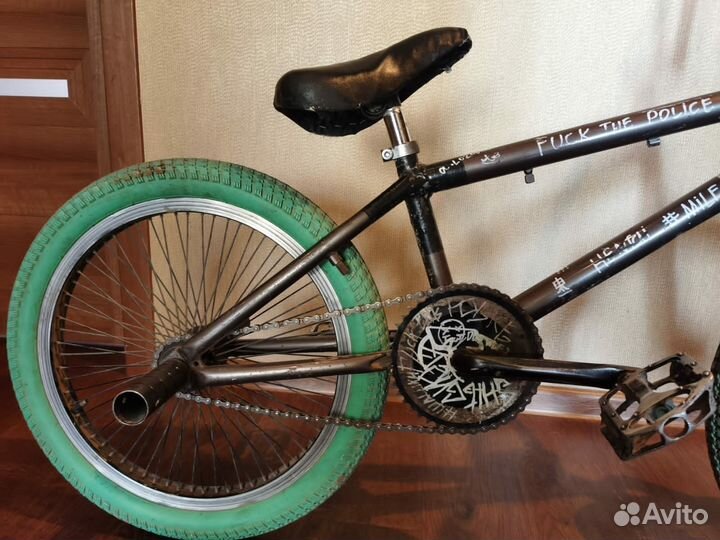 Трюковой велосипед BMX