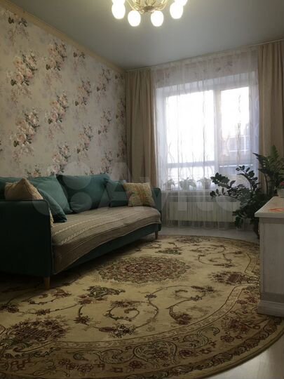 2-к. квартира, 54 м², 2/18 эт.