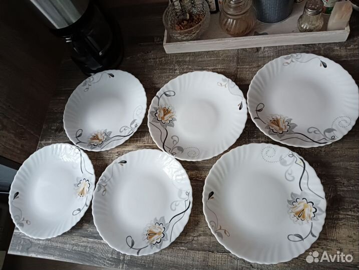 Набор посуды, тарелки