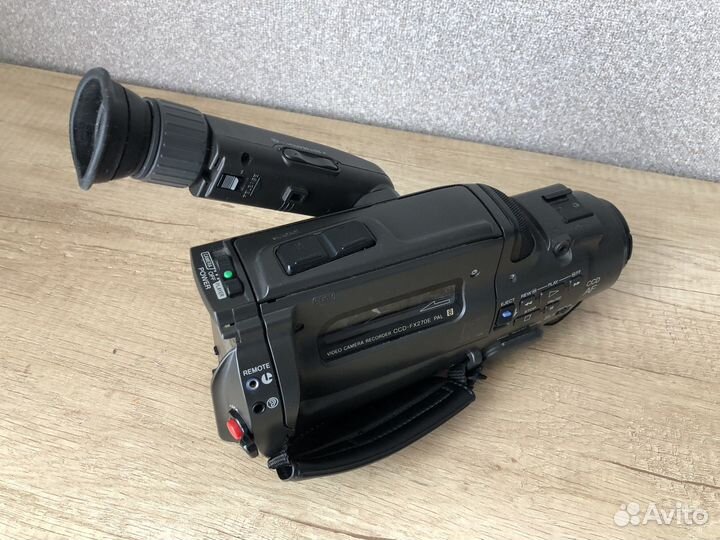 Камера Sony ccd fx270e