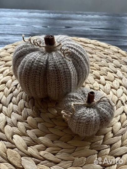 Вязаная тыква декор