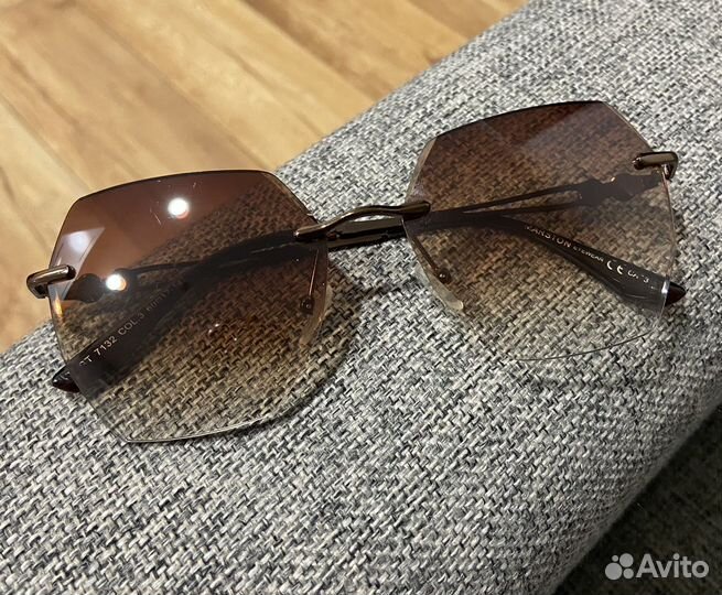 Солнцезащитные очки