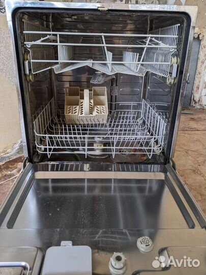 Посудомоечная машина Whirlpool