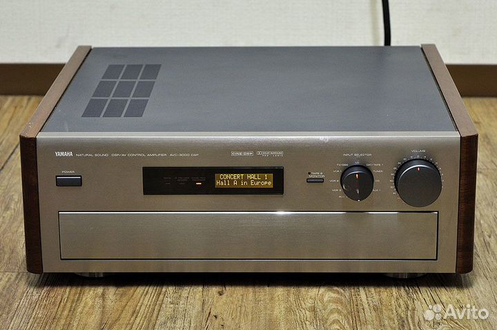 Предварительный усилитель Yamaha AVC 3000 DSP