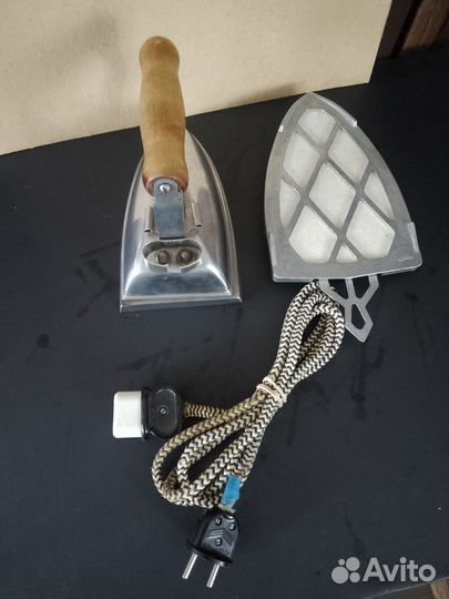 Винтажный - Утюг 1952 г/ в. (зТк)