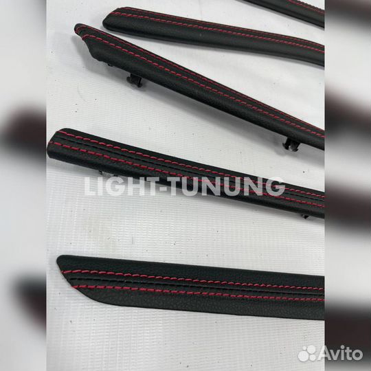 Молдинги салона Лада Веста в коже