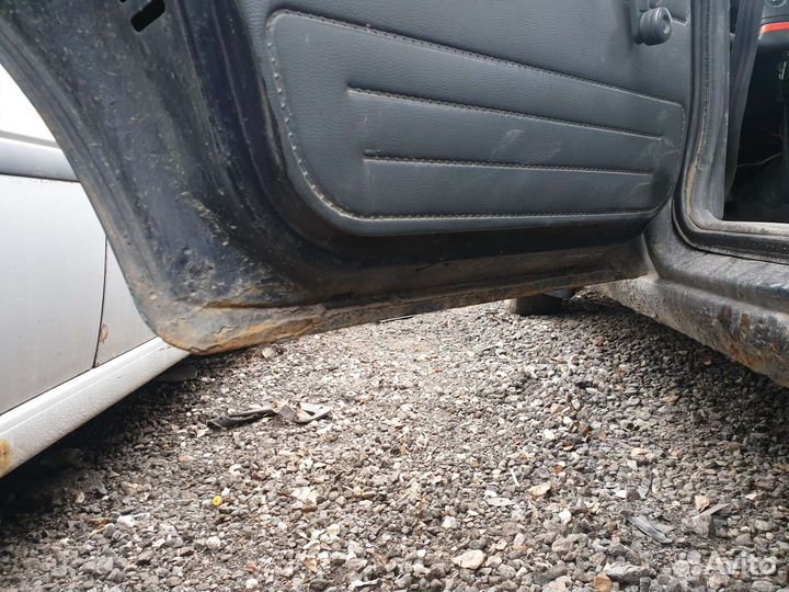 Задняя левая дверь Daewoo Nexia