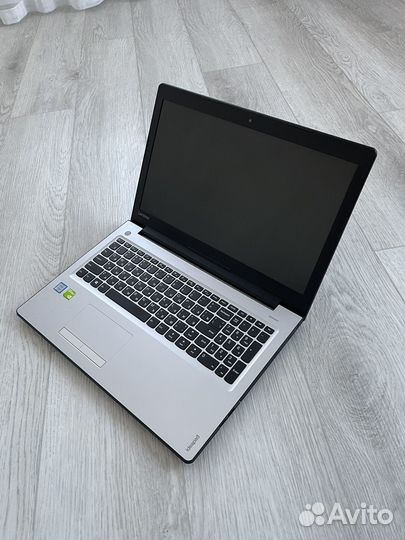 Ноутбук Lenovo i3 (6th) nvidia gt920mx 12gb ssd256