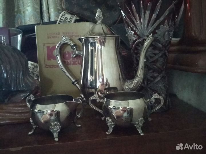 Сервиз СССР мельхиор. Чайник, сахарница, молочник