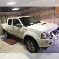 Nissan NP300 2.5 MT, 2013, 145 000 км, с пробегом, цена 1 300 000 руб.