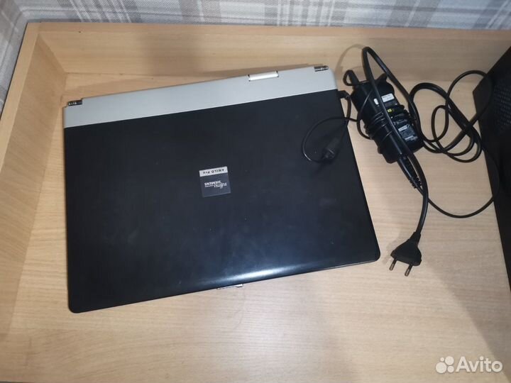 Ноутбук fujitsu Siemens amilo pro v3515