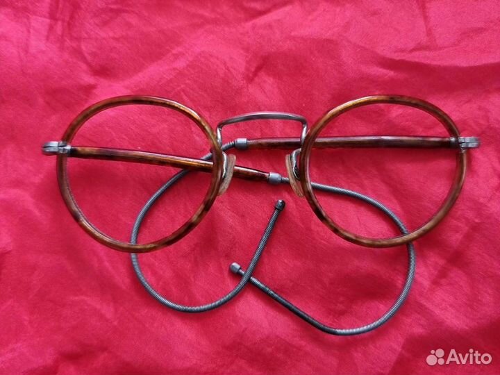 Роговая оправа очков
