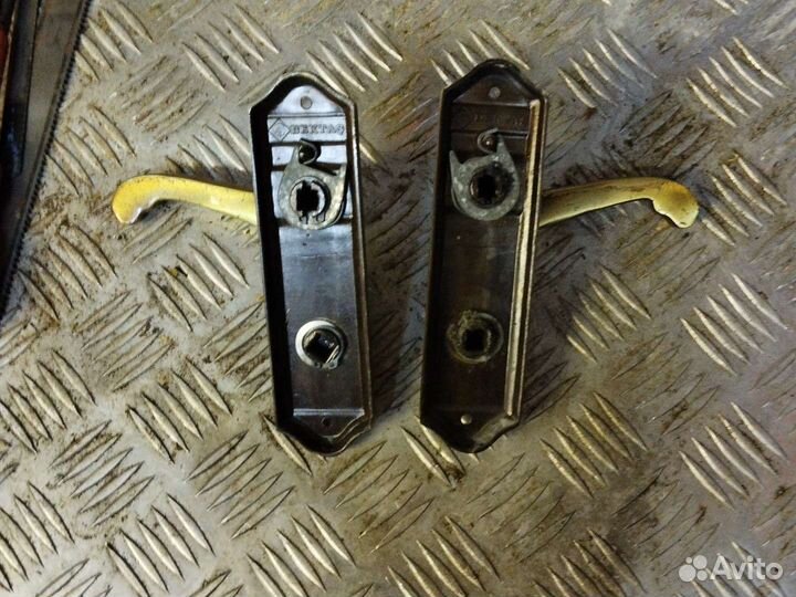 Дверные ручки латунные
