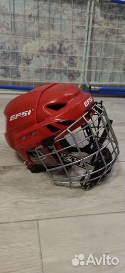 Хоккейный шлем