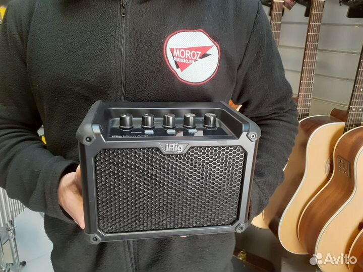 Гитарный комбоусилитель