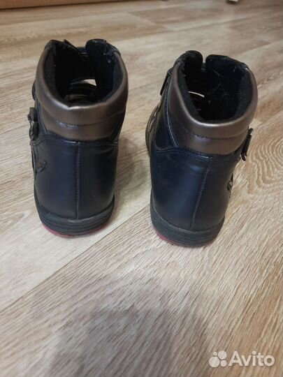 Ботинки осенние