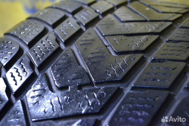 Pirelli Winter Sottozero 3 275/35 R19