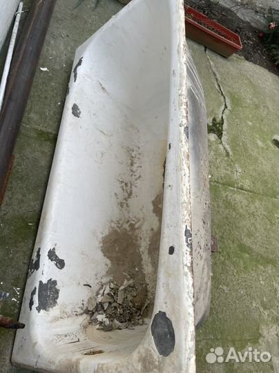 Ванна чугунная