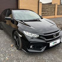 Honda Civic 1.0 CVT, 2018, 45 000 км, с пробегом, цена 2 450 000 руб.