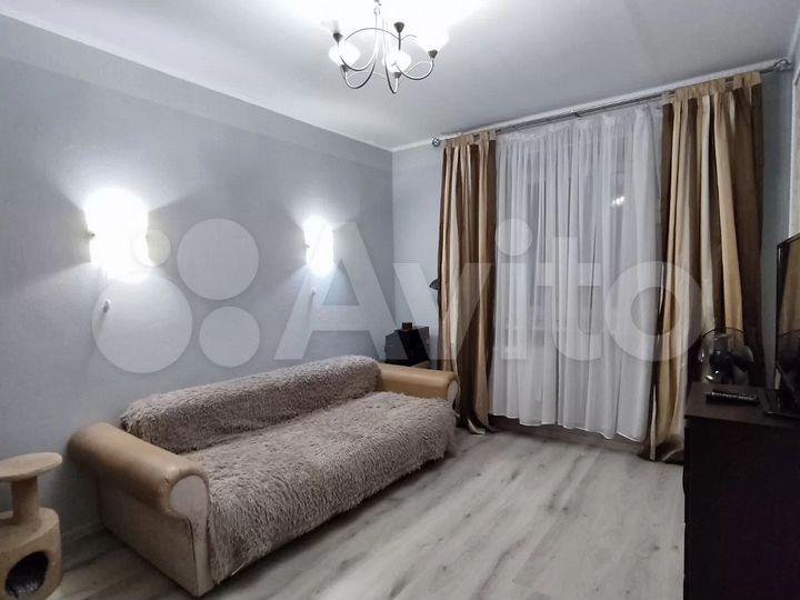 4-к. квартира, 120 м², 2/6 эт.