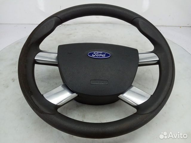 Рулевое колесо на Ford Focus 2