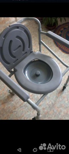 Кресло-туалет с санитарным оснащением