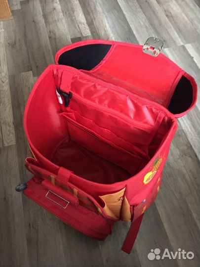 Рюкзак школьный