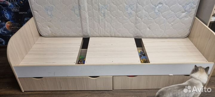 Кровать с матрасом бу