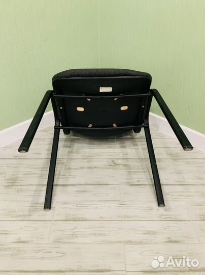 Стул офисный мягкий