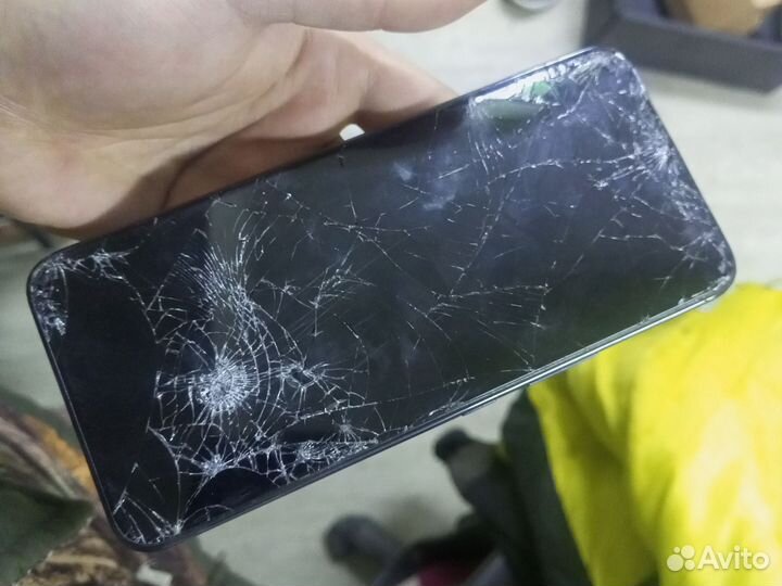 Infinix smart 6 plus на запчасти, дисплей разбит