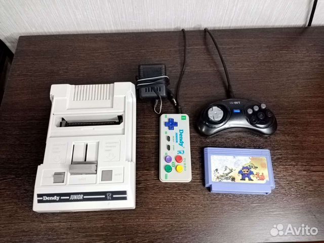 Игровая приставка Dendy Junior