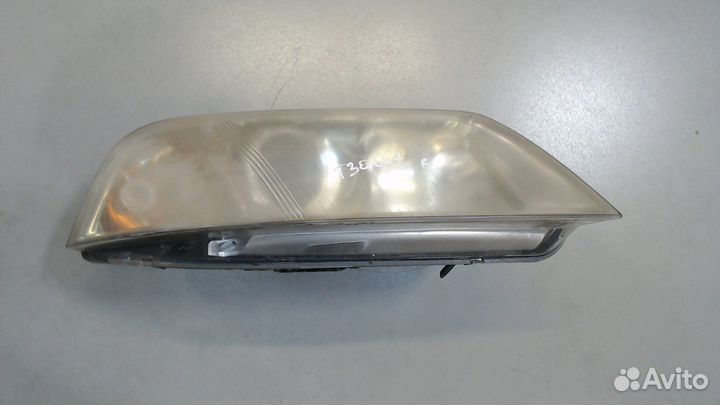 Фара (передняя) Volkswagen Passat 5, 2004