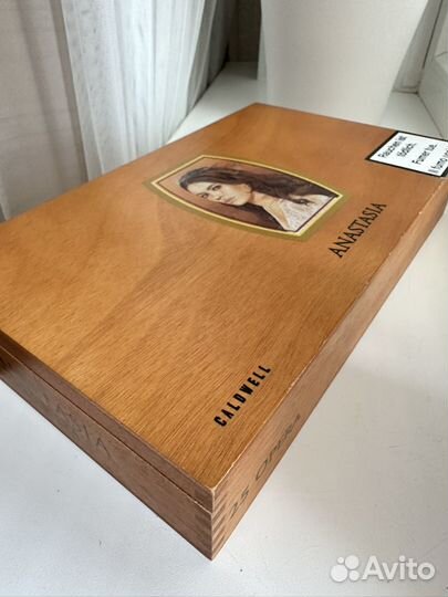 Коробка от сигар caldwell anastssia