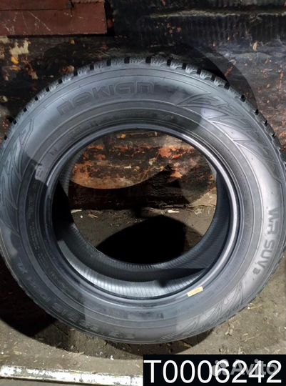 Nokian Tyres WR SUV 3 215/65 R16 96T