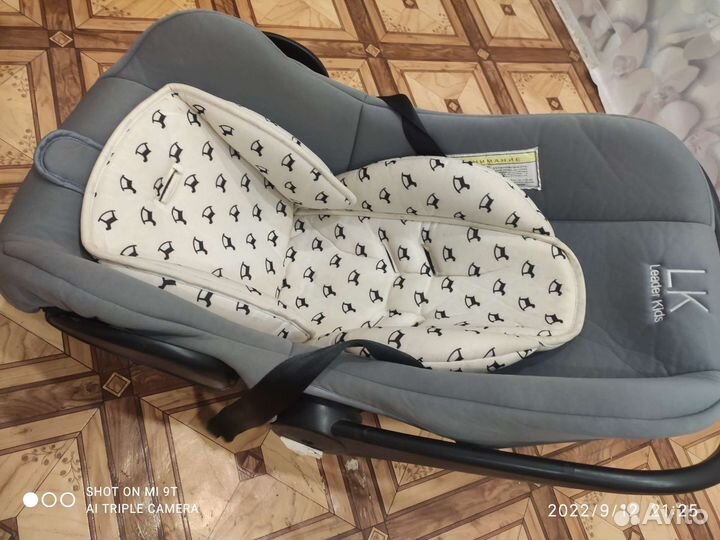 Продам автокресло