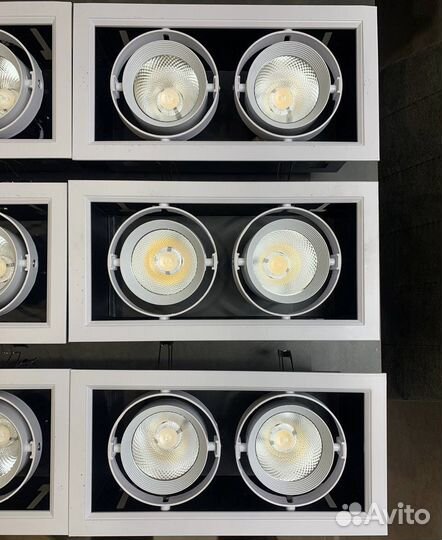 Встраиваемый точечный светильник Favourite 19852C