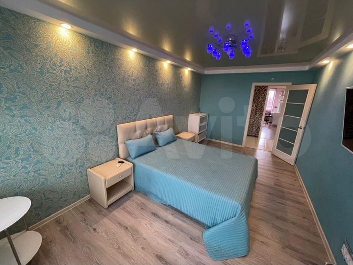 2-к. квартира, 56 м², 6/9 эт.