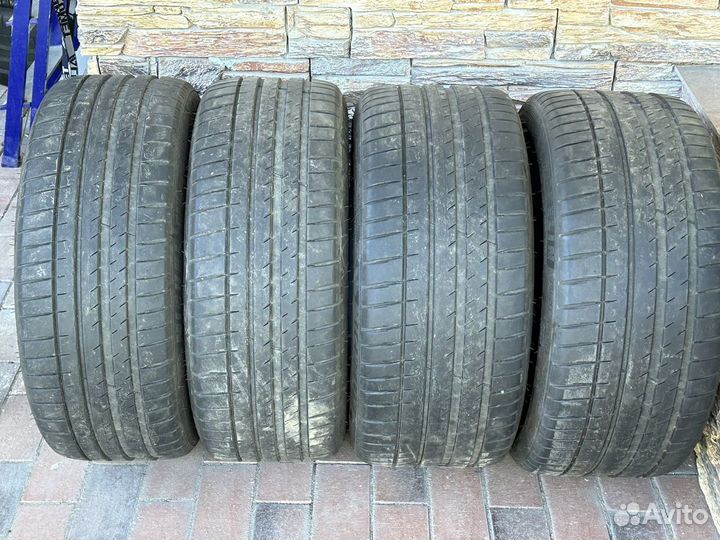 Michelin Pilot Sport 4 S 245/40 R19 и 275/35 R19